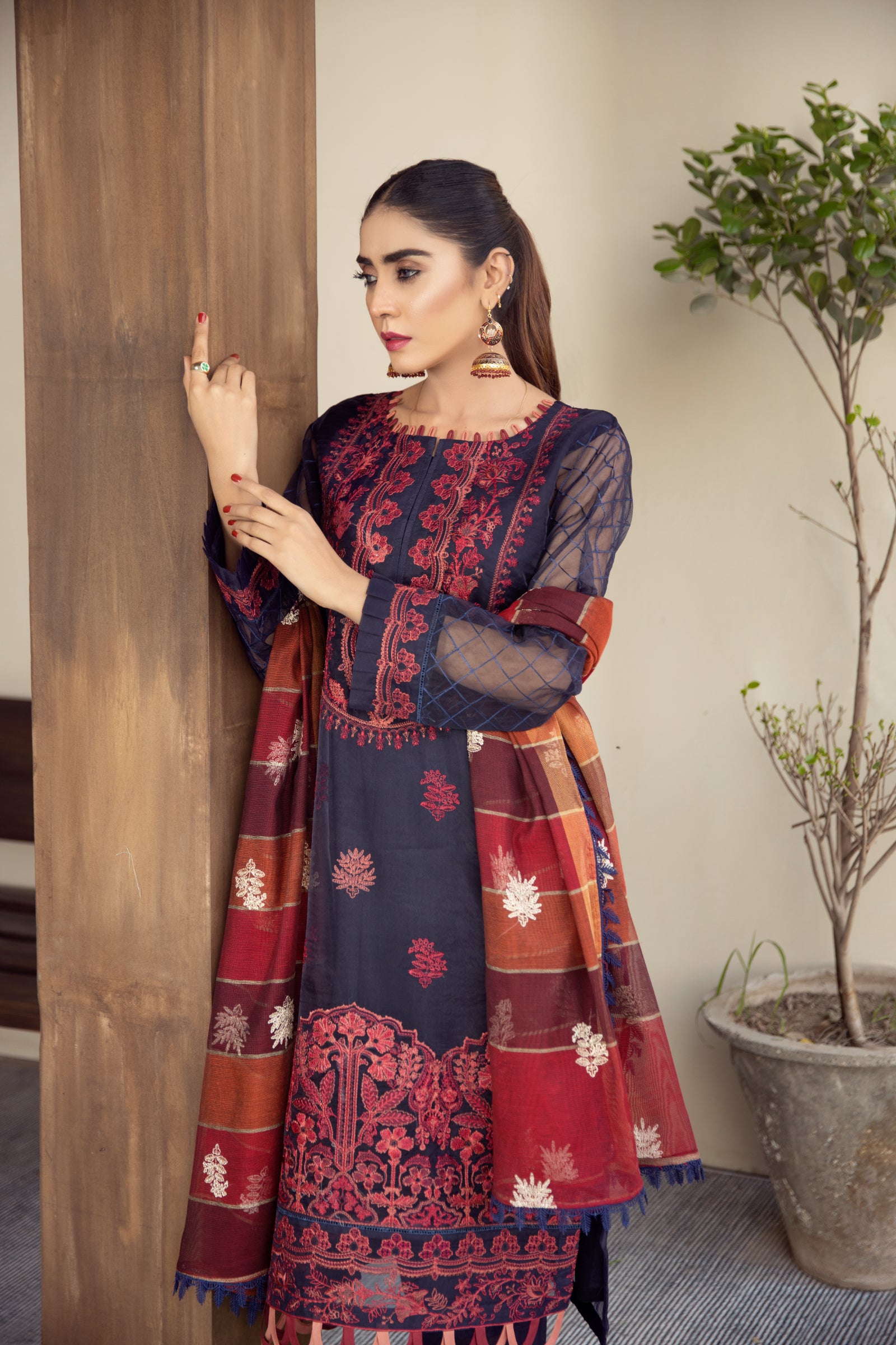 Navy Blue Embroidered 3 Piece Suit | ZUN | Afsheen