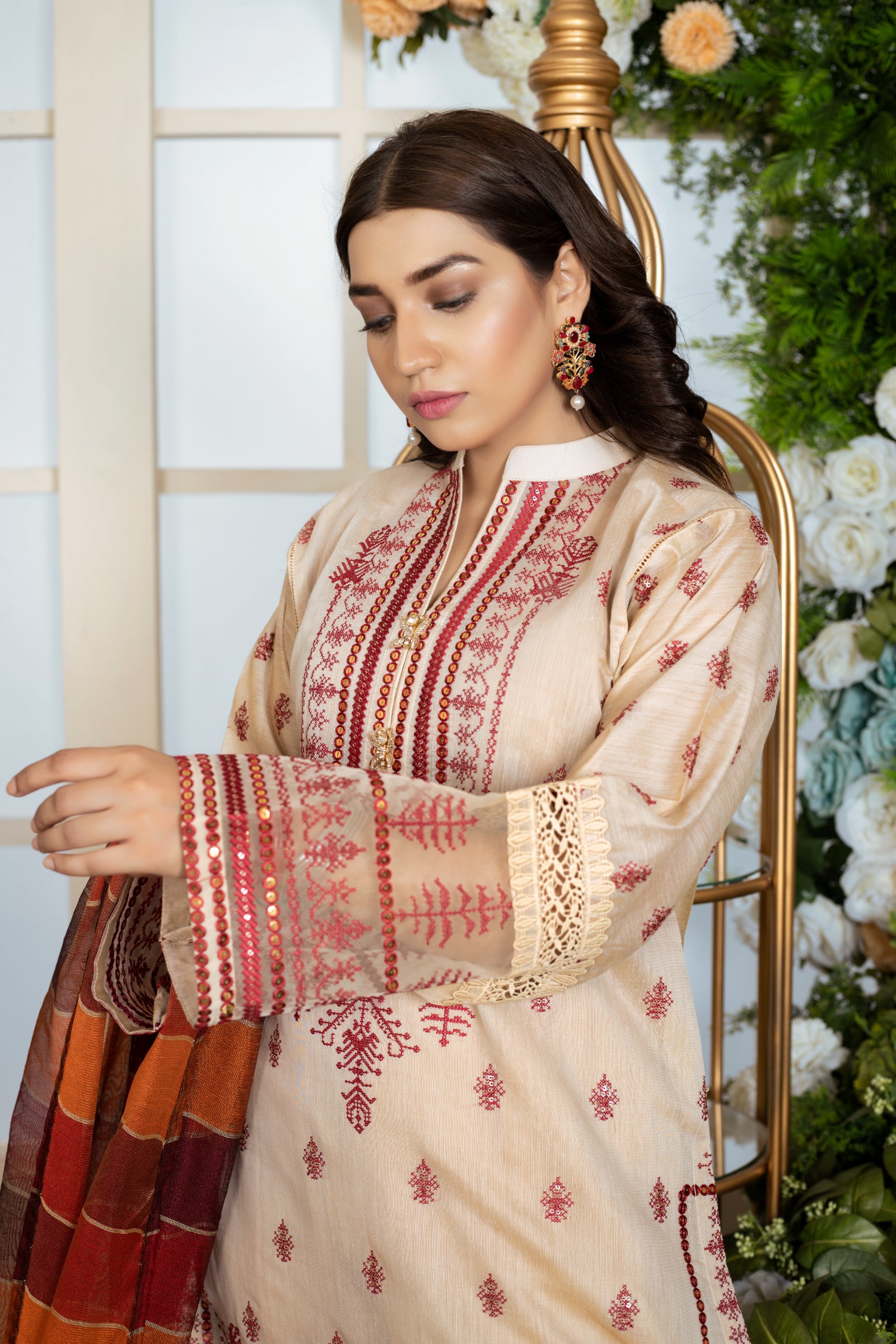 Beige Embroidered 3 Piece Suit | ZUN | Arwa