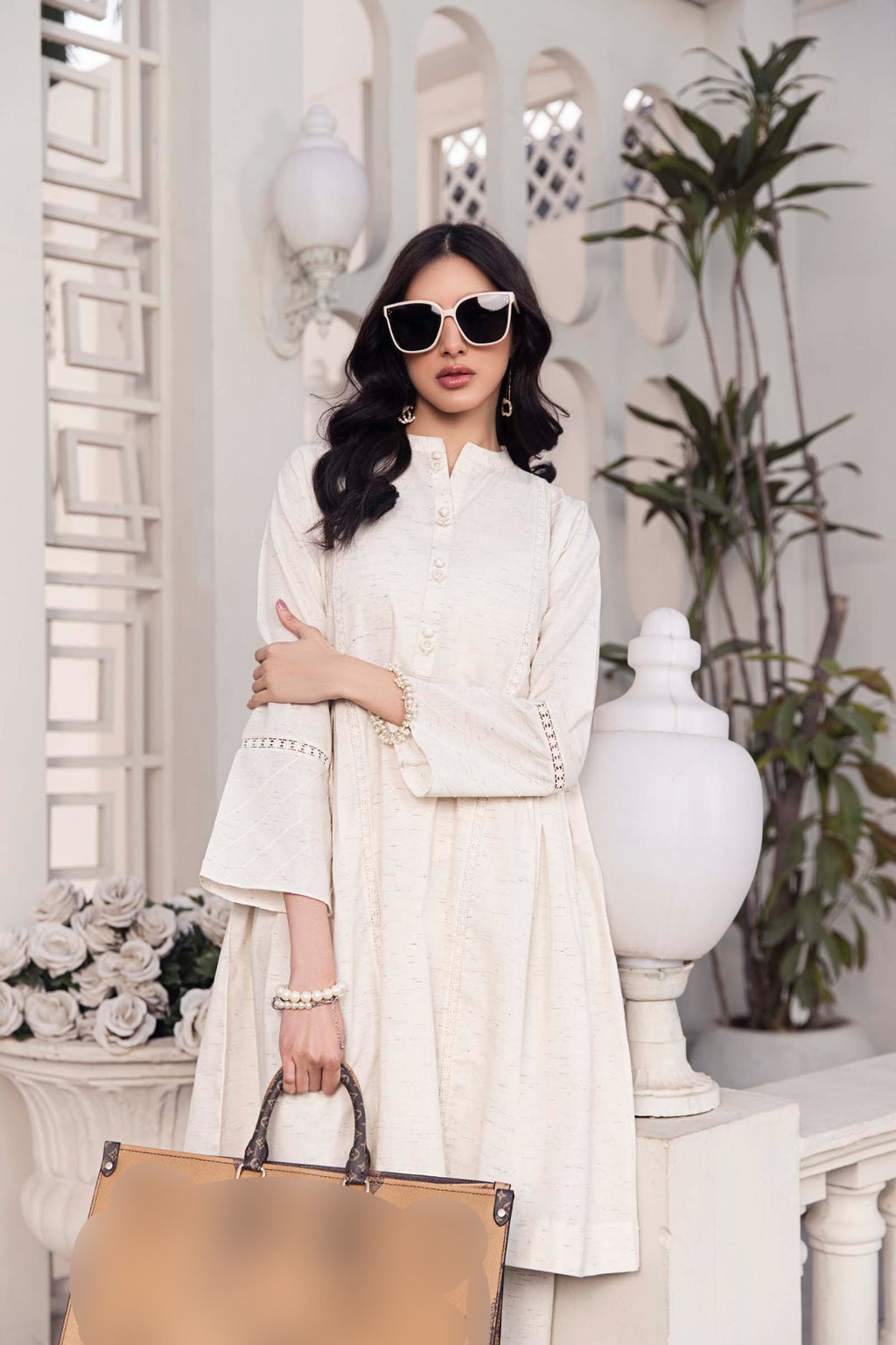 Off-White Pleated 2 Piece Suit | Izel | Aysel