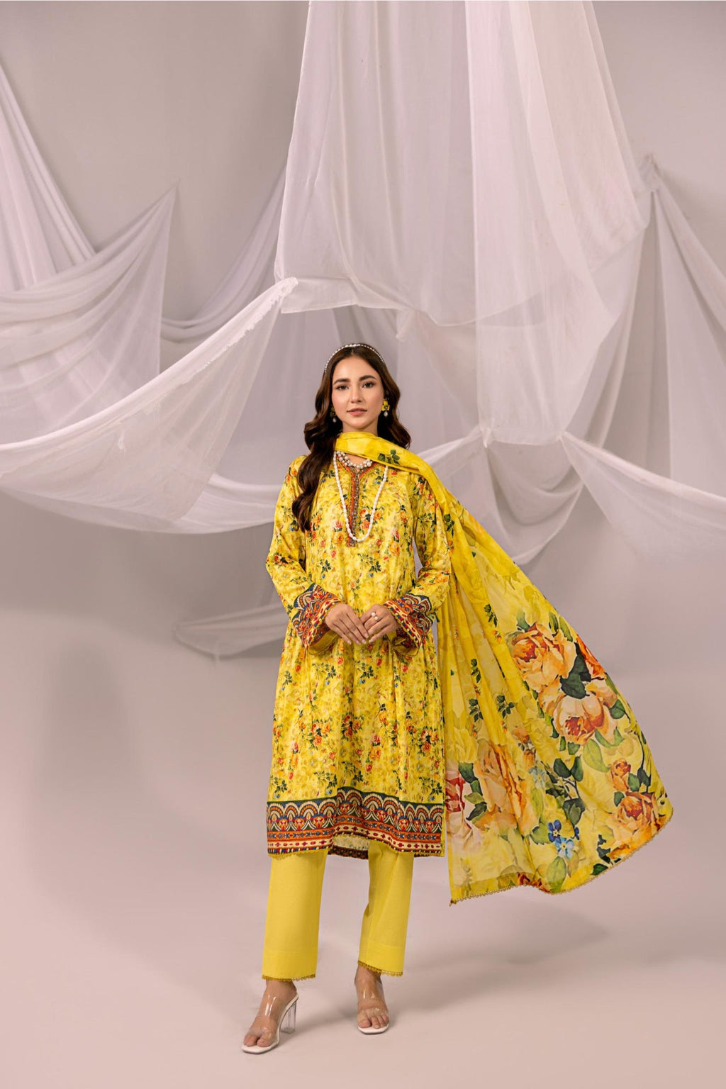 Printed Yellow Lawn 3 Piece Suit | Intekhab | Design 01