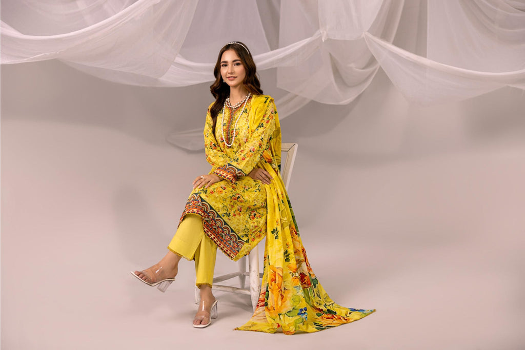 Printed Yellow Lawn 3 Piece Suit | Intekhab | Design 01