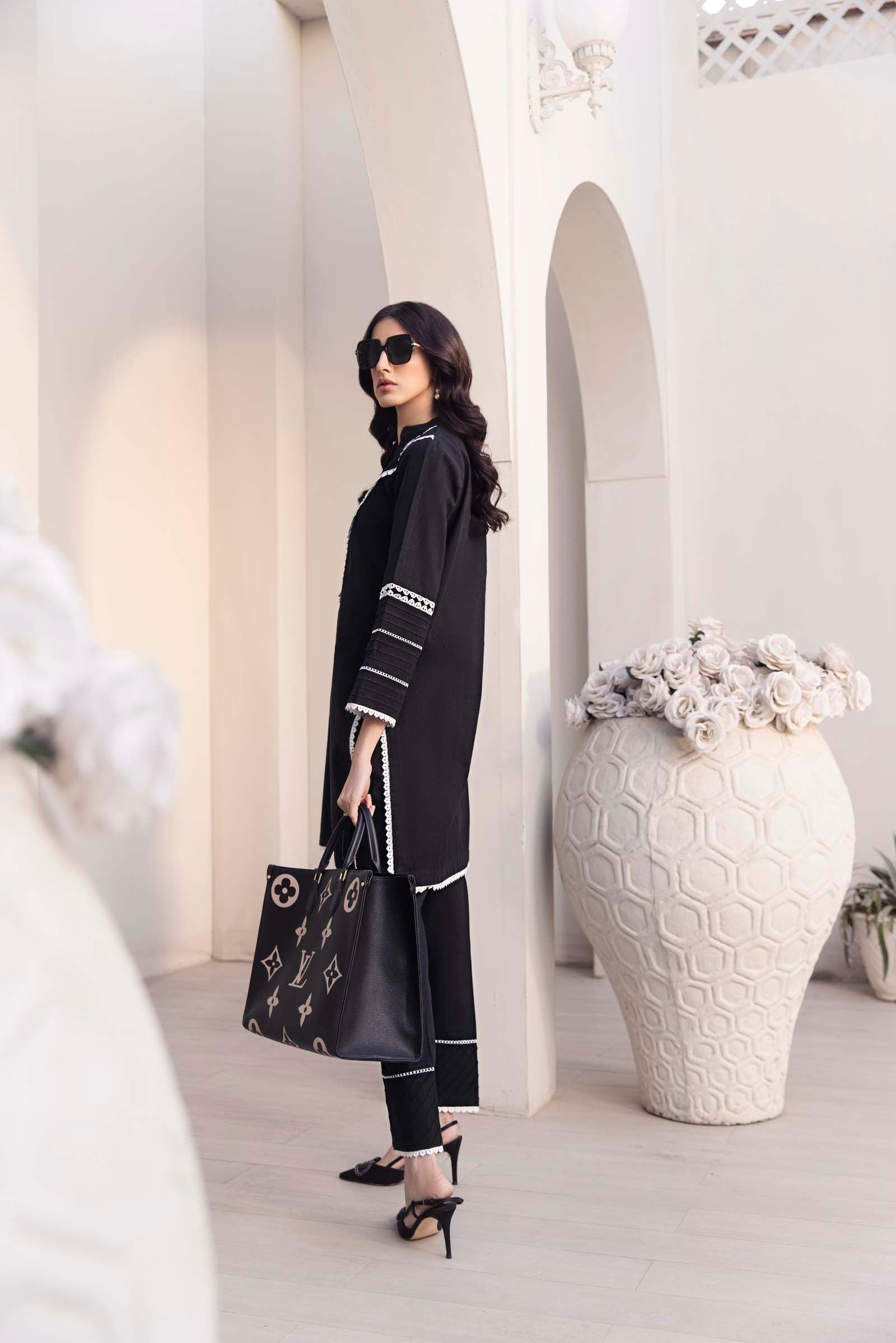 Black Lace Detailed 2 Piece Suit | Izel | Fleur Noir