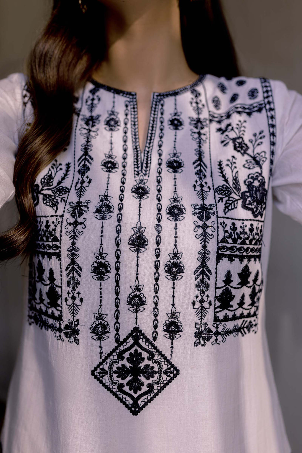 White Embroidered 2 Piece Suit | Izel | Naqsh