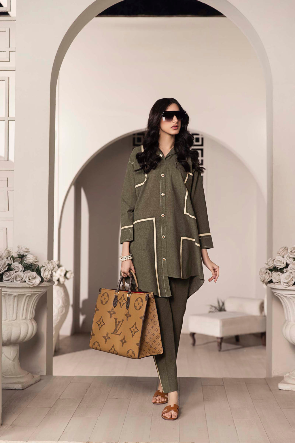 Olive Green Contrast Detailed 2 Piece Suit | Izel | Zel