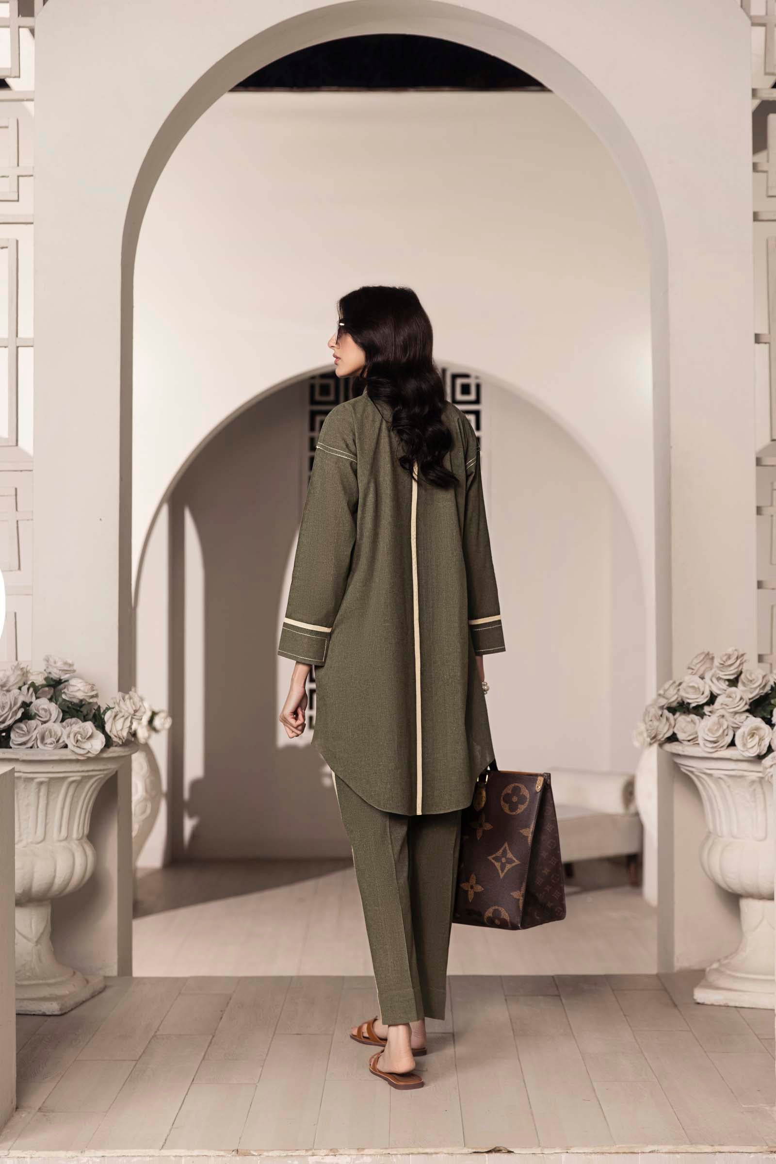 Olive Green Contrast Detailed 2 Piece Suit | Izel | Zel