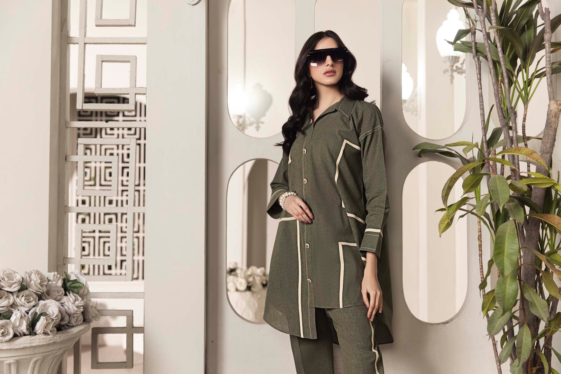 Olive Green Contrast Detailed 2 Piece Suit | Izel | Zel